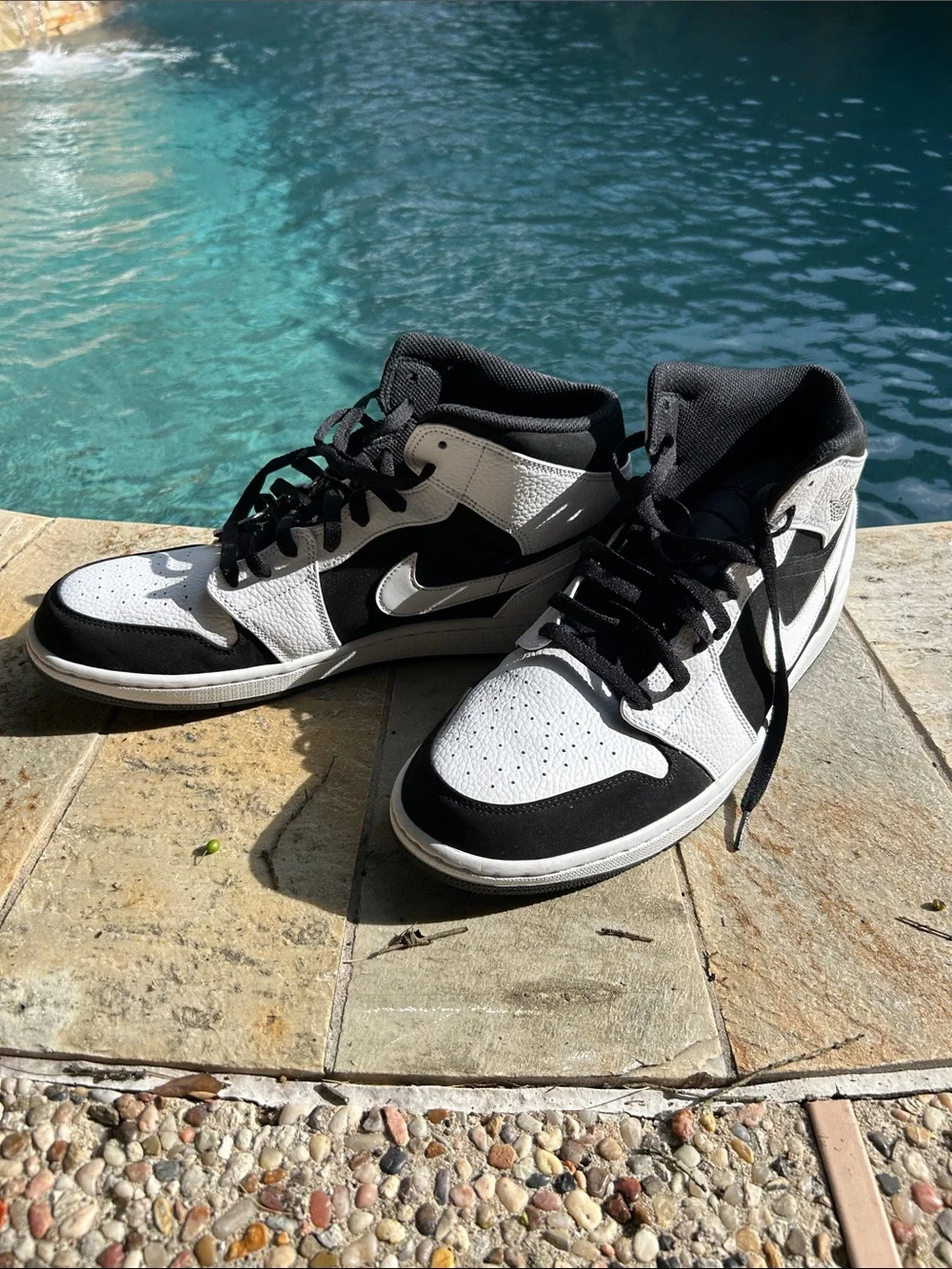 Nike Air Jordan 1 Mid White Black Size 13